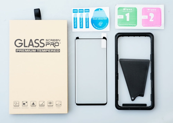 Защитное стекло для Samsung Galaxy S9 (полная проклейка)